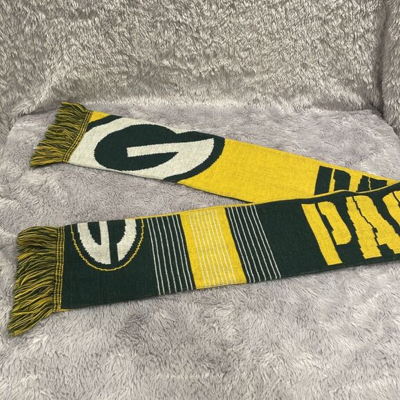 Green Bay Packers Scarf One Size Green Yellow White Split Logo Double Sided NFL - Picture 1 of 4